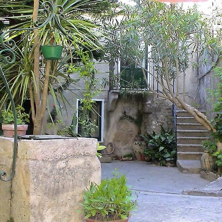 Cortile Via Sales 11 Apartment Erice Exterior foto