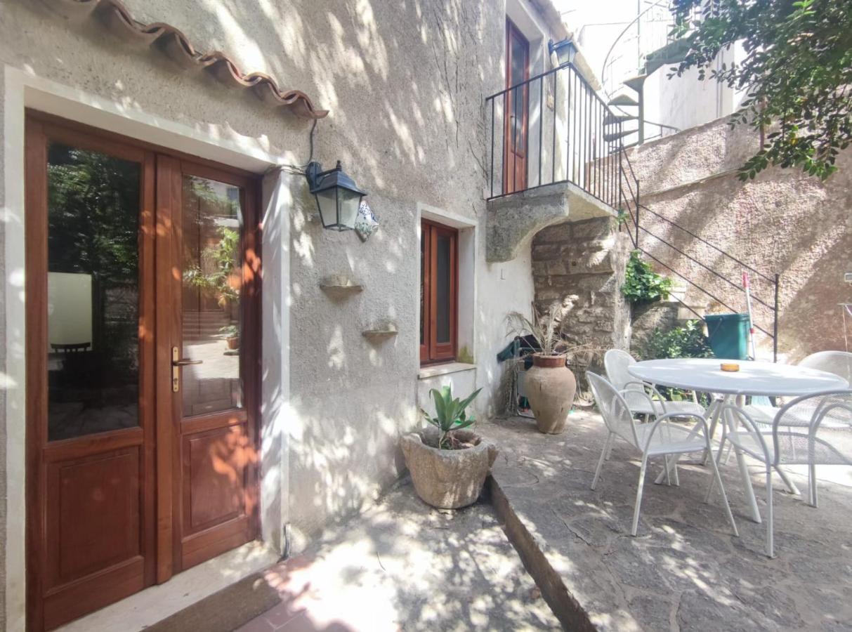 Cortile Via Sales 11 Apartment Erice Exterior foto